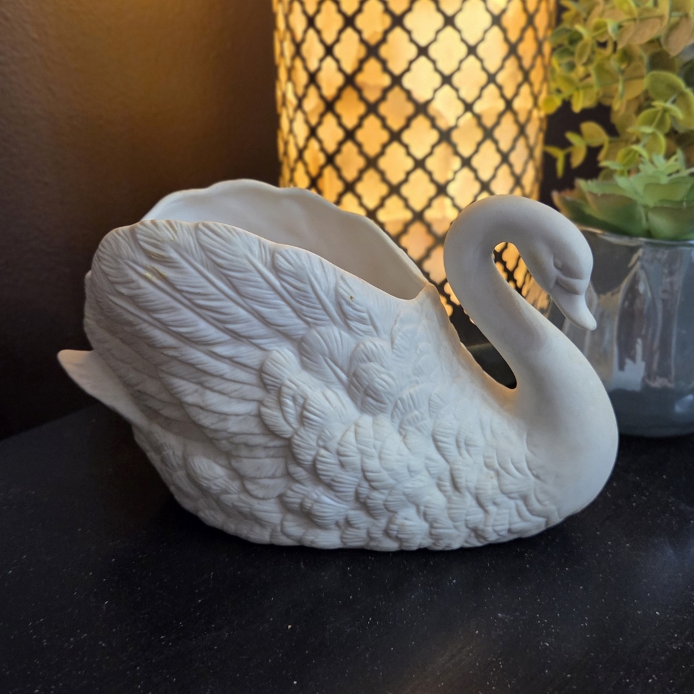 Elegant White Swan Sculpture